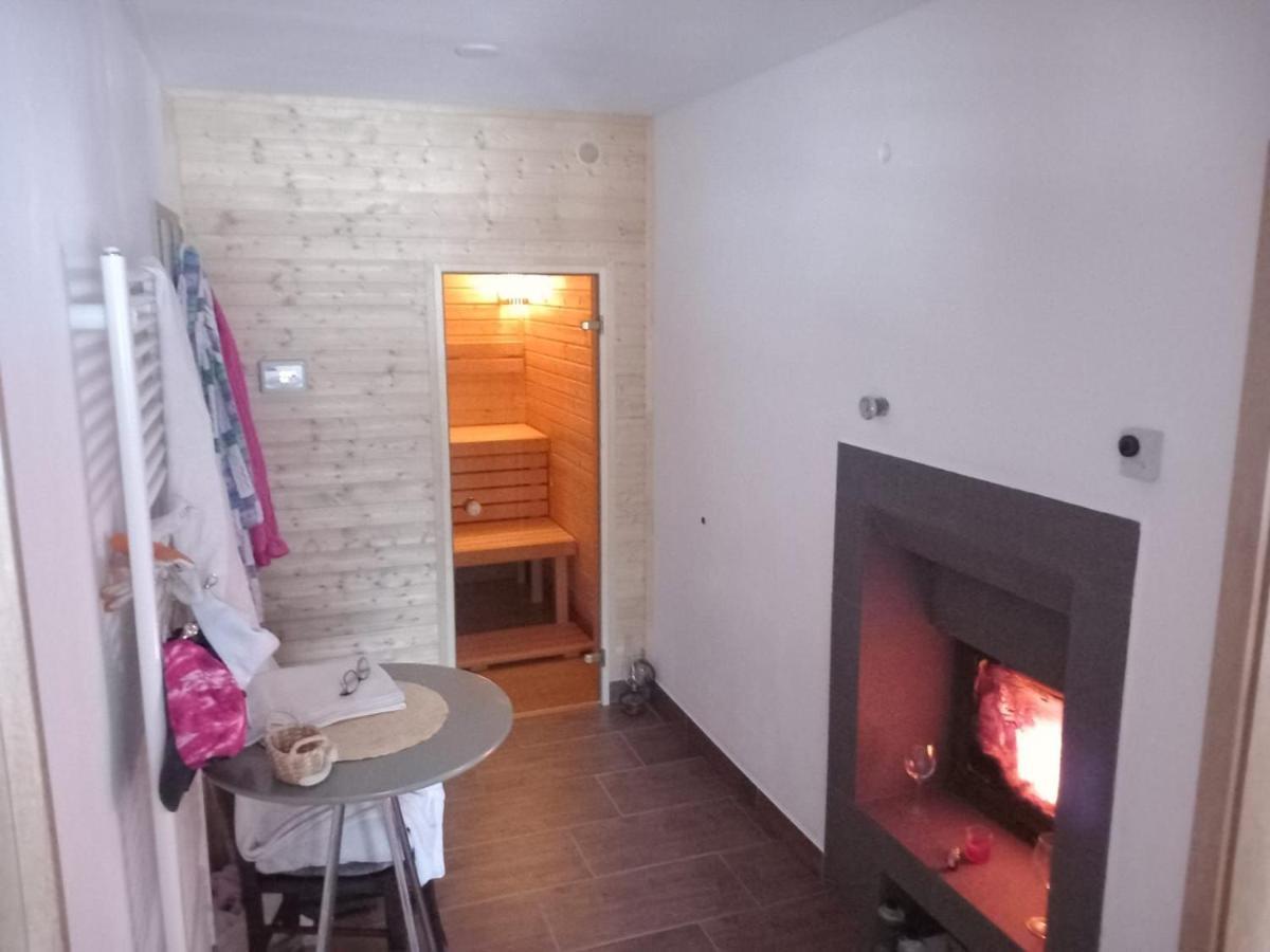 Apartman Pod Jestedem Svetla pod Jestedem Exterior foto