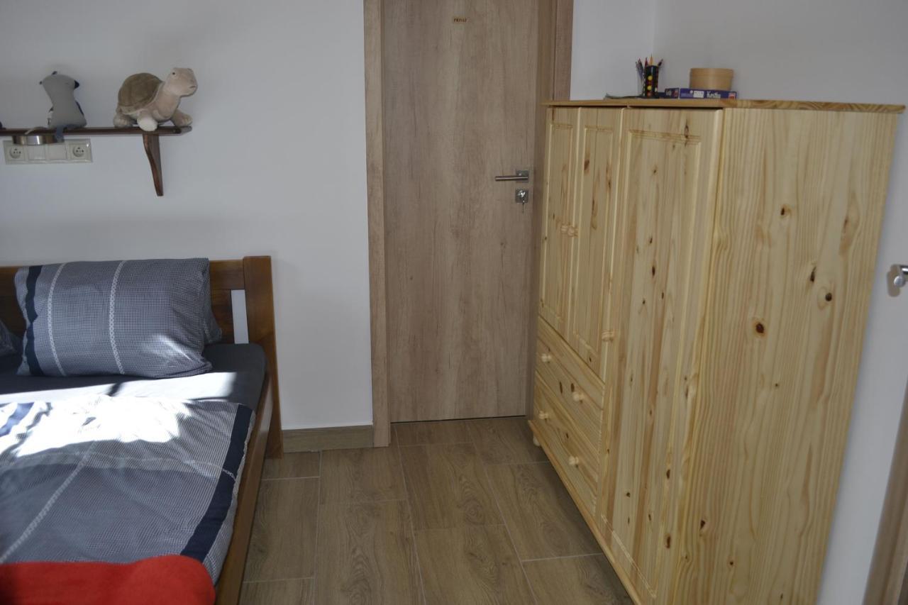 Apartman Pod Jestedem Svetla pod Jestedem Exterior foto